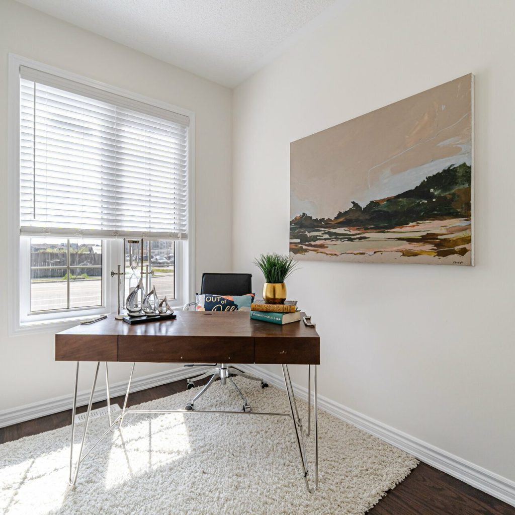 1139 Farmstead Drive,&nbsp;Milton