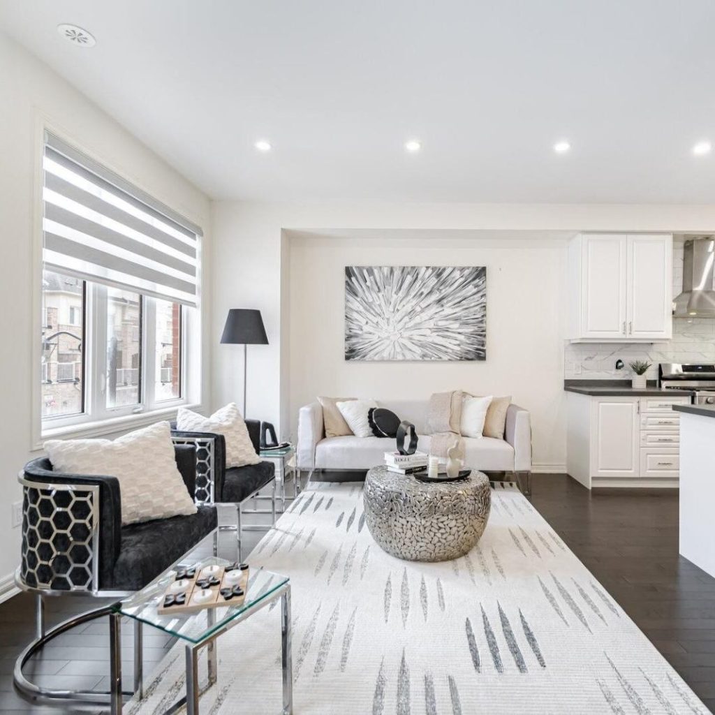 483 Manhattan Common,&nbsp;Oakville