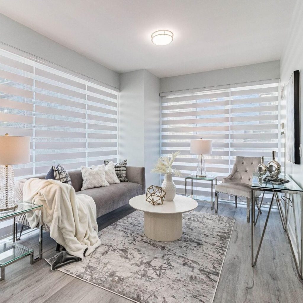 20 Shore Breeze Drive,&nbsp;Toronto